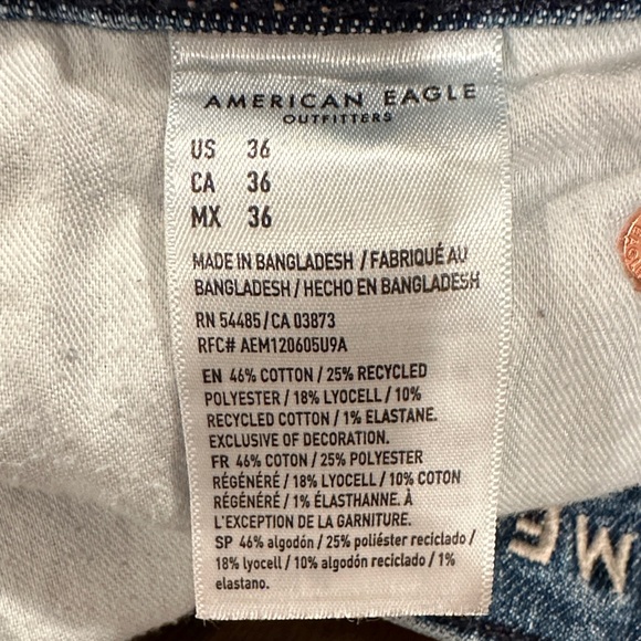 American Eagle Outfitters Men's Ripped Blue Jean Shorts - Picture 2 of 2